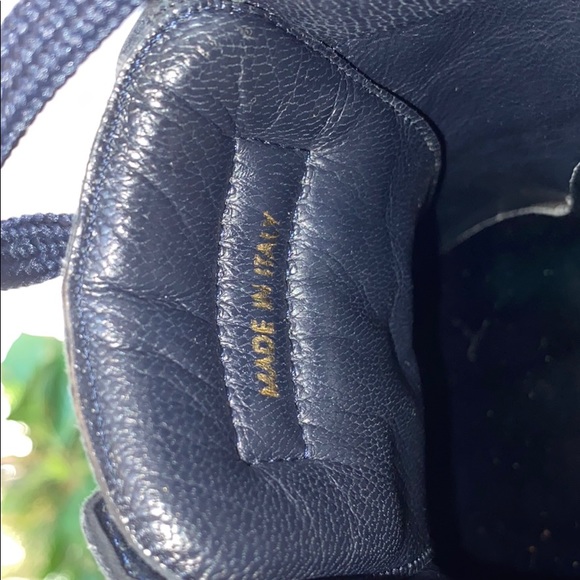 AUTHENTIC LV navy monogram canvas & leather sneaks - Picture 14 of 16